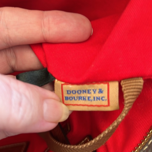 Dooney and Bourke Lexington large zip tote - Picture 10 of 12